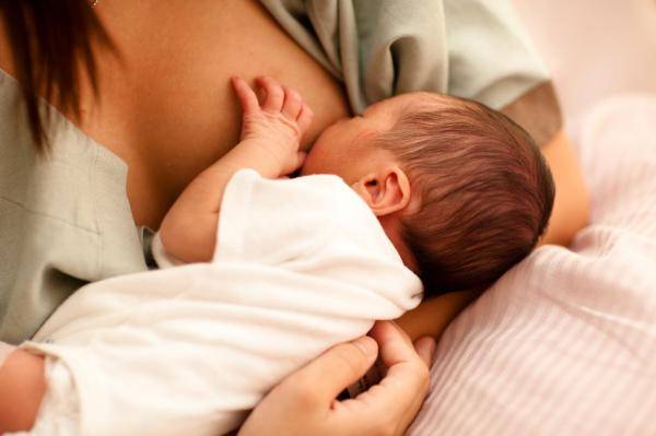 Πως μπορεί να αυξηθεί το βάρος του μωρού με τον θηλασμό;