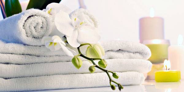 Πώς να απομακρύνετε από τις πετσέτες και τα ρούχα σας από τη μυρωδιά της μούχλας