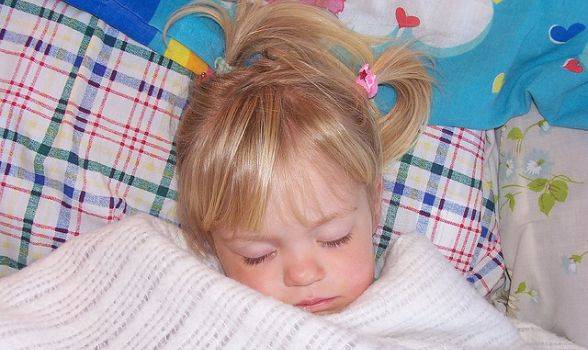Διορθώνοντας τις κακές συνήθειες στον ύπνο του μωρού