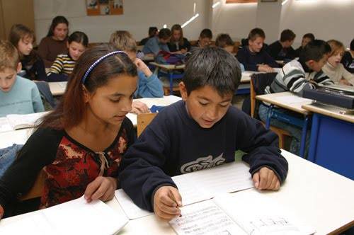 Στον «αέρα» πρόγραμμα εκπαιδευτικής ένταξης παιδιών ρομά σε Μακεδονία - Θράκη
