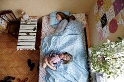 Συγκινητικές φωτογραφίες ζευγαριών όταν κοιμούνται