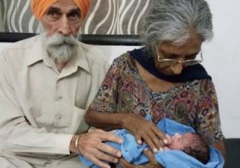 Γυναίκα απέκτησε μωρό στα 70 χρόνια της