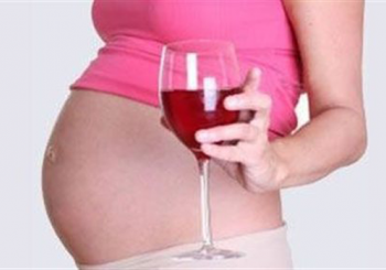 Αλκοόλ και εγκυμοσύνη.... Ενα αταίριαστο δίδυμο