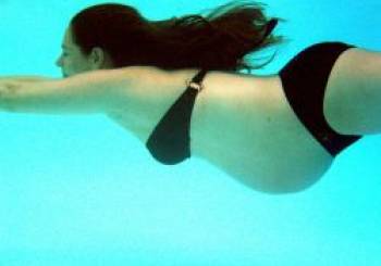 Κολύμβηση κατά τη διάρκεια της εγκυμοσύνης