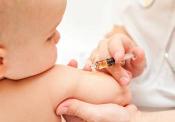Πώς να χειριστείτε τα πρώτα εμβόλια του μωρού σας