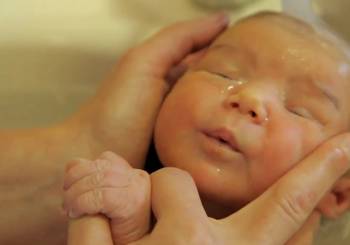 «Watsu» για το νεογέννητο μωρό