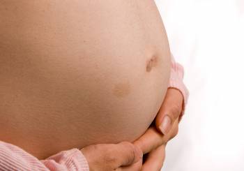 Αυξημένη η πιθανότητα πρόωρων γεννήσεων για τις παχύσαρκες εγκύους