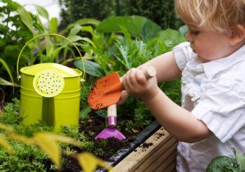 Μάθετε στα παιδιά σας να αγαπάνε την κηπουρική